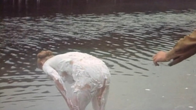 Olivera Viktorovic nude, Vojka Cordic sexy, Katalin Ladik nude, Gorica Popovic sexy, Olivera Jezina nude, Jasna Beri sexy – Sex-partijski neprijatelj br. 1 (1990)