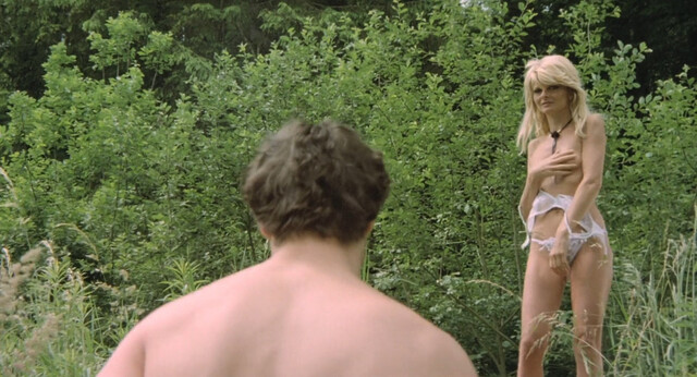Brigitte Lahaie nude, Nadine Pascal nude, Danièle Troeger nude, Elsa Maroussia nude, France Lomay nude, Anne Libert nude, Diane Kelly nude, Kathleen Kane nude – Sechs Schwedinnen im Pensionat (1979)