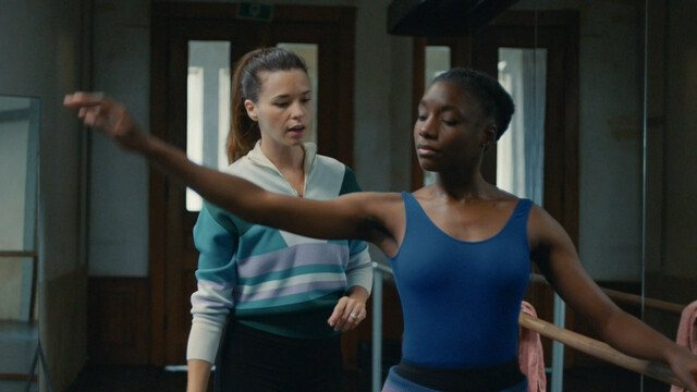 Ariane Labed nude, Suzy Bemba sexy – L'Opera s01e01e02e04e06 (2021)