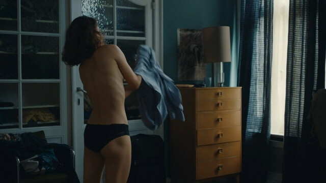 Ariane Labed nude, Suzy Bemba sexy – L'Opera s01e01e02e04e06 (2021)
