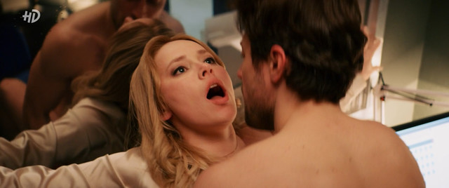 Zoya Berber nude, Mariya Gorban sexy – Proekt 'Anna Nikolaevna' s02e03 (2021)