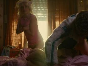 Laura Sepul nude, Gemi Diallo sexy, Sophie Breyer sexy – Baraki s01e01e02e08 (2021)