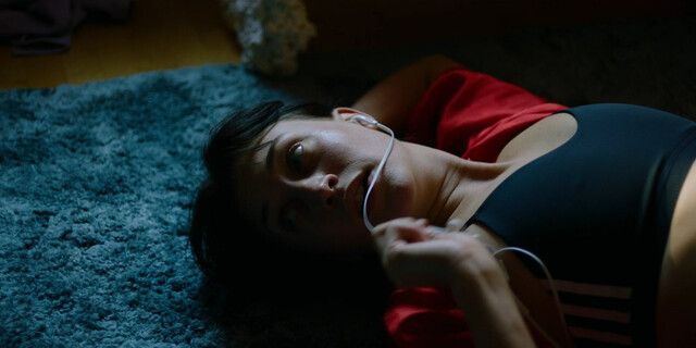 Julia Ragnarsson nude, Dilan Gwyn sexy – Two Sisters s01e01-05 (2021)
