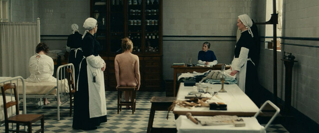 Lou de Laage nude, Coralie Russier nude, Martine Schambacher nude – The Mad Women’s Ball (Le bal des folles) (2021)