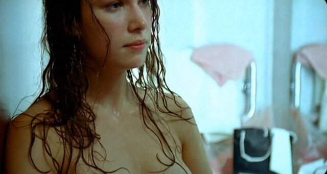 Anna Arlanova nude – Grecheskie kanikuly (2005)