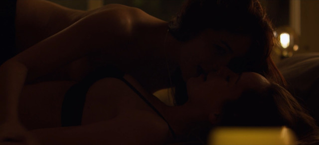 Tata Ariza nude, Camila Sodi sexy – Wild District (Distrito Salvaje) s02e08 (2019)