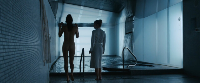 Sydney Sweeney nude, Cait Alexander nude, Natasha Liu Bordizzo nude, Blessing Adedijo nude – The Voyeurs (2021)