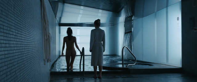 Sydney Sweeney nude, Cait Alexander nude, Natasha Liu Bordizzo nude, Blessing Adedijo nude – The Voyeurs (2021)