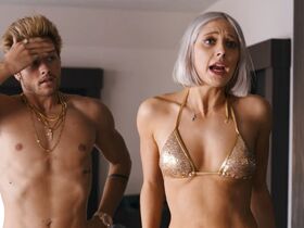 Addison Rae sexy, Vanessa Dubasso sexy – He's All That (2021)