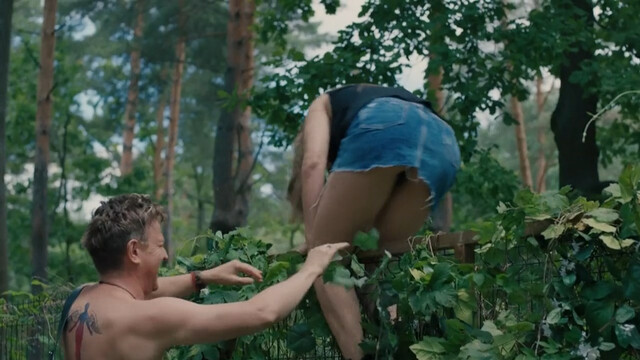 Maria Debska nude, Ilona Ostrowska sexy, Maria Dejmek nude– Osaczony s01e01-06 (2021)