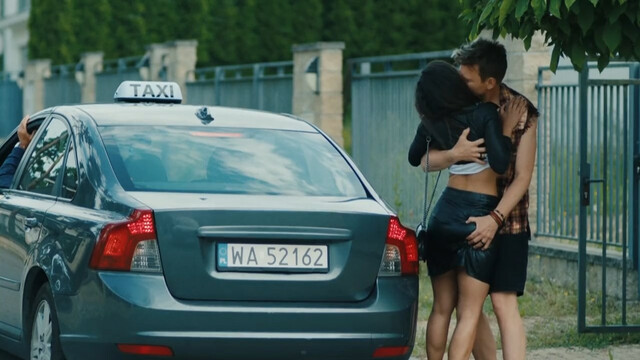 Maria Debska nude, Ilona Ostrowska sexy, Maria Dejmek nude– Osaczony s01e01-06 (2021)