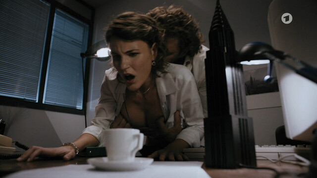 Karoline Comarella nude, Karin Hanczewski sexy – Kill Me Today, Tomorrow I'm Sick! (2018)