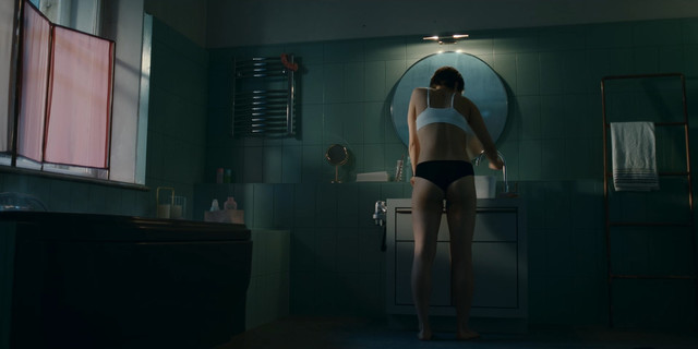 Maria Wawreniuk nude, Sara Celler-Jezierska sexy, Klaudia Koscista sexy – Open Your Eyes (Otworz oczy) s01e01-06 (2021)