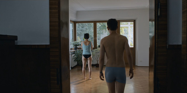Maria Wawreniuk nude, Sara Celler-Jezierska sexy, Klaudia Koscista sexy – Open Your Eyes (Otworz oczy) s01e01-06 (2021)