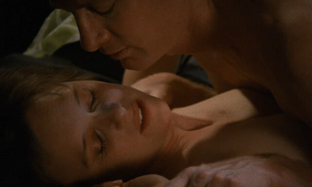 Helen Nicholas nude, Louise Smith nude, Marusia Zach nude, Amanda Goodwin sexy – Working Girls (1986)