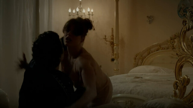 Valentina Lodovini nude – Milionari (2014)