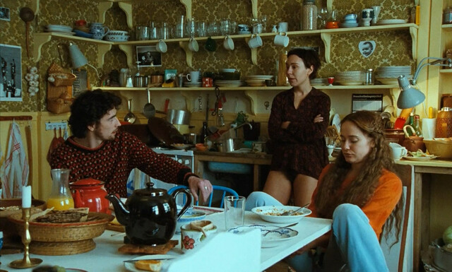 Jessica Liedberg nude, Anja Lundkvist nude, Lisa Lindgren sexy – Together (Tillsammans) (2000)