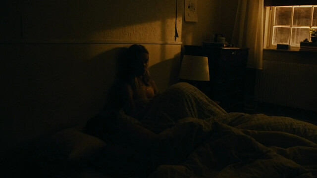 Matilda Kallstrom nude, Alma Jodorowsky nude – Threesome s01e01-08 (2021)