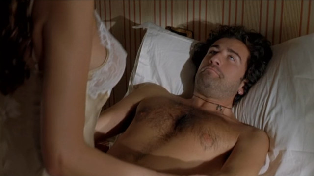 Aida Yespica nude, Michelle Hunziker sexy – Natale in crociera (2007)