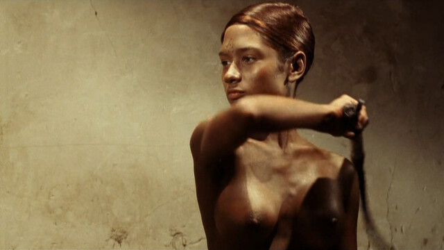 Arielle Dombasle nude, Marie Espinosa nude, Zineb Nijih nude, Dany Verissimo-Petit nude, etc.– Gradiva (C'est Gradiva qui vous appelle) (2006)