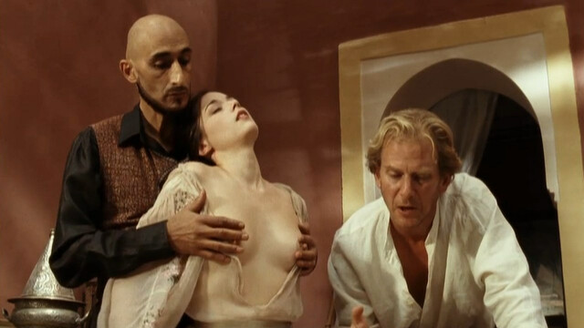 Arielle Dombasle nude, Marie Espinosa nude, Zineb Nijih nude, Dany Verissimo-Petit nude, etc.– Gradiva (C'est Gradiva qui vous appelle) (2006)