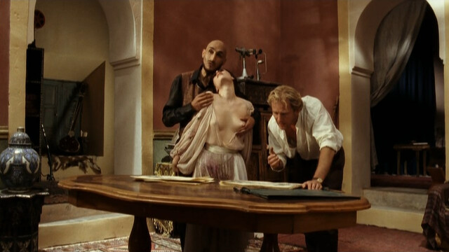 Arielle Dombasle nude, Marie Espinosa nude, Zineb Nijih nude, Dany Verissimo-Petit nude, etc.– Gradiva (C'est Gradiva qui vous appelle) (2006)