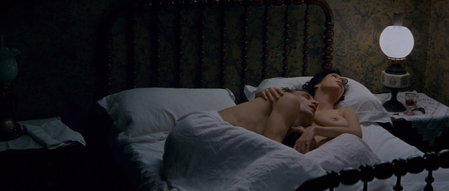 Kate Winslet nude, Rachel Griffiths nude – Jude (1996)