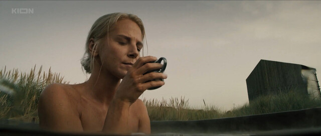 Linda Lapinsh nude, Safiya Yarullina nude, Anna Sinyakina sexy – Kosa s01e01-02 (2021)