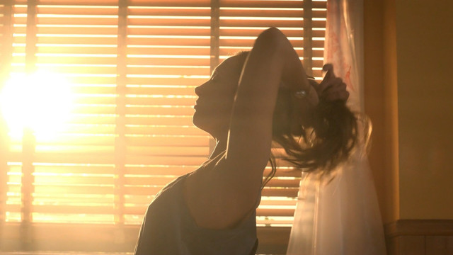 Toni Collette nude, Joey Lauren Adams sexy, Joey Rosemarie DeWitt sexy, Brie Larson sexy – United States of Tara s02e01-10 (2010)