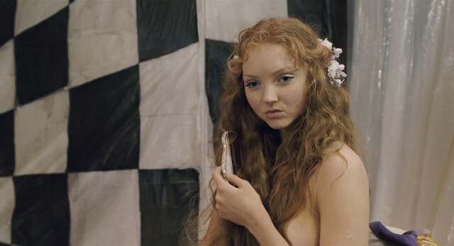 Lily Cole nude – The Imaginarium of Doctor Parnassus (2009)