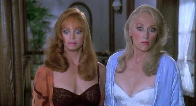 Isabella Rossellini sexy, Catherine Bell nude, Carrie Jean Yazel nude, Meryl Streep sexy, Goldie Hawn sexy – Death Becomes Her (1992)