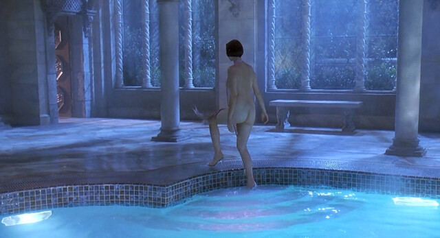 Isabella Rossellini sexy, Catherine Bell nude, Carrie Jean Yazel nude, Meryl Streep sexy, Goldie Hawn sexy – Death Becomes Her (1992)