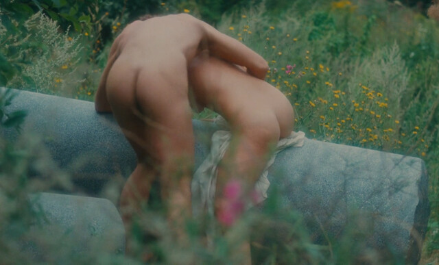 Marina Pierro nude, Gaelle Legrand nude, Pascale Christophe nude – Les heroines du mal (1979)