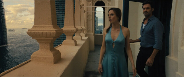 Rebecca Ferguson sexy, Thandiwe Newton sexy – Reminiscence (2021)