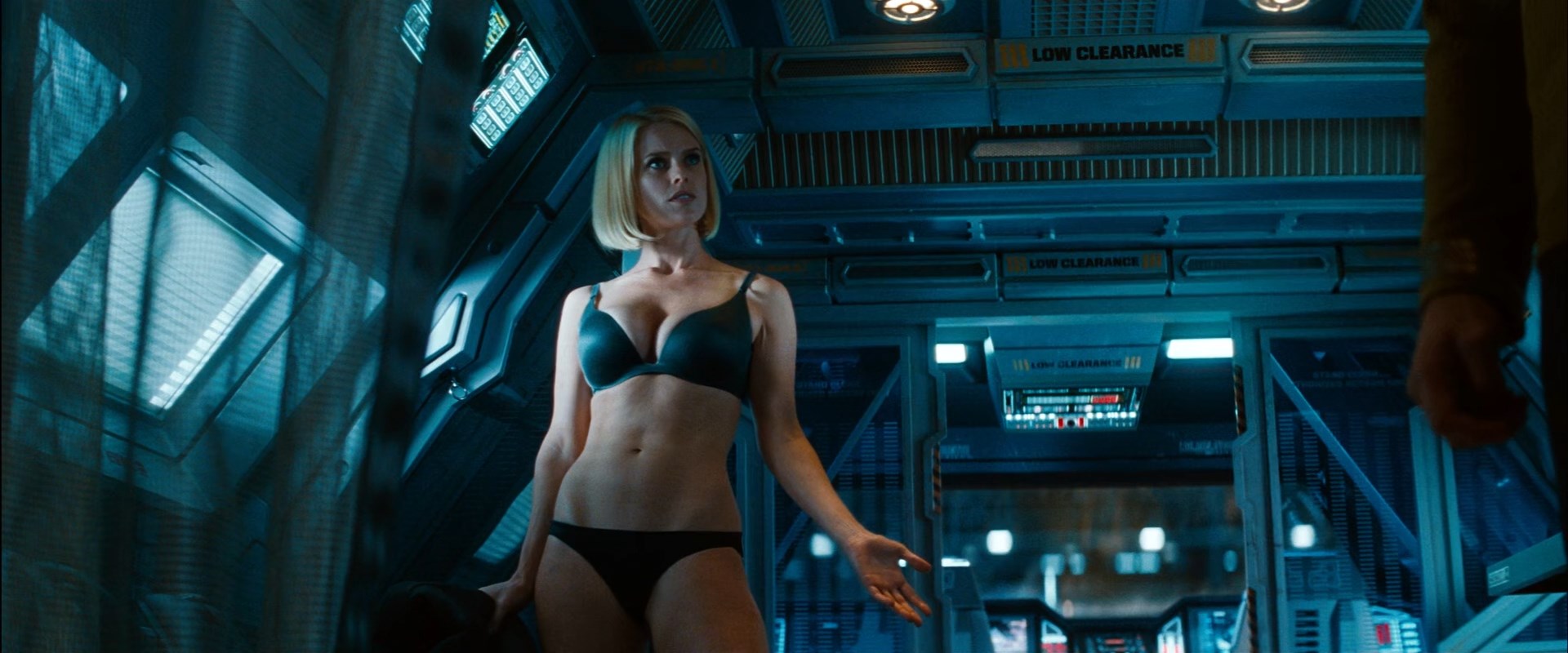 Nude Video Celebs Alice Eve Sexy Star Trek Into Darkness 2013