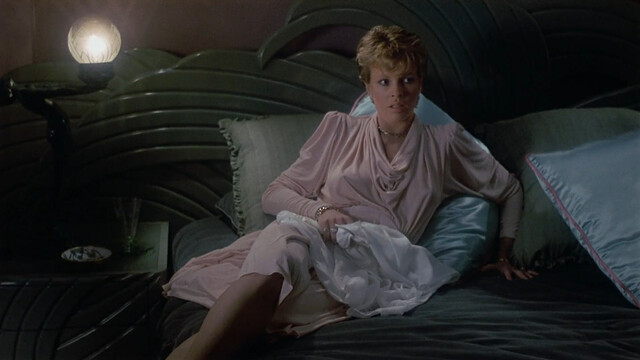 Marilu Henner nude, Jennifer Ashley nude, Cindi Dietrich sexy, Kim Basinger sexy – The Man Who Loved Women (1983)