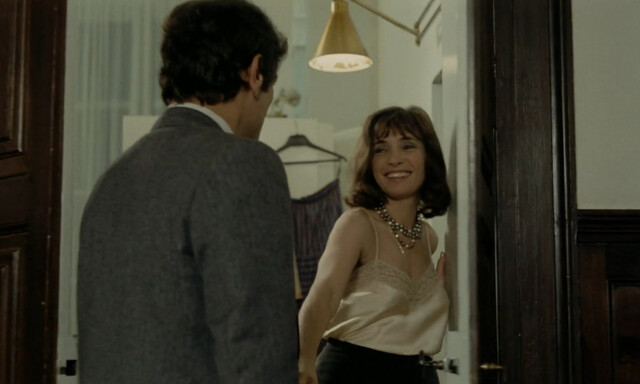 Sabine Glaser nude, Valerie Bonnier nude – L'homme qui aimait les femmes (1977)