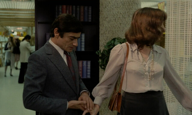 Sabine Glaser nude, Valerie Bonnier nude – L'homme qui aimait les femmes (1977)