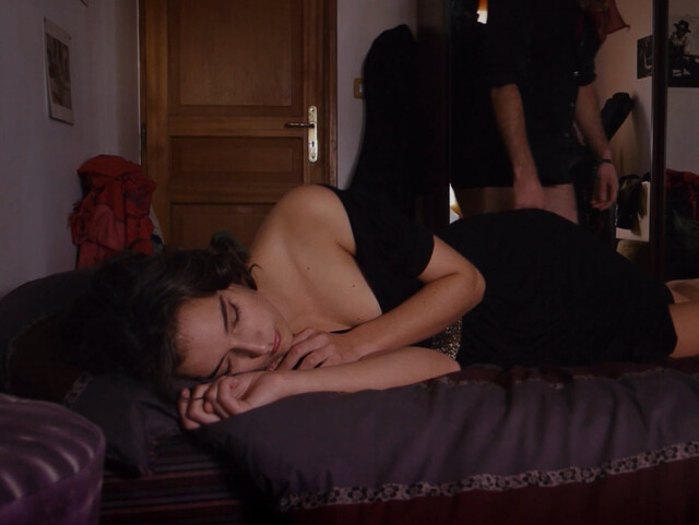 Isabelle Montoya sexy – Double Peine (2012)