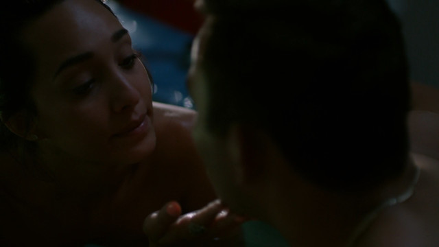 Scarlet Vas nude, Lisa McCune sexy – The Warriors s01e04 (2017)