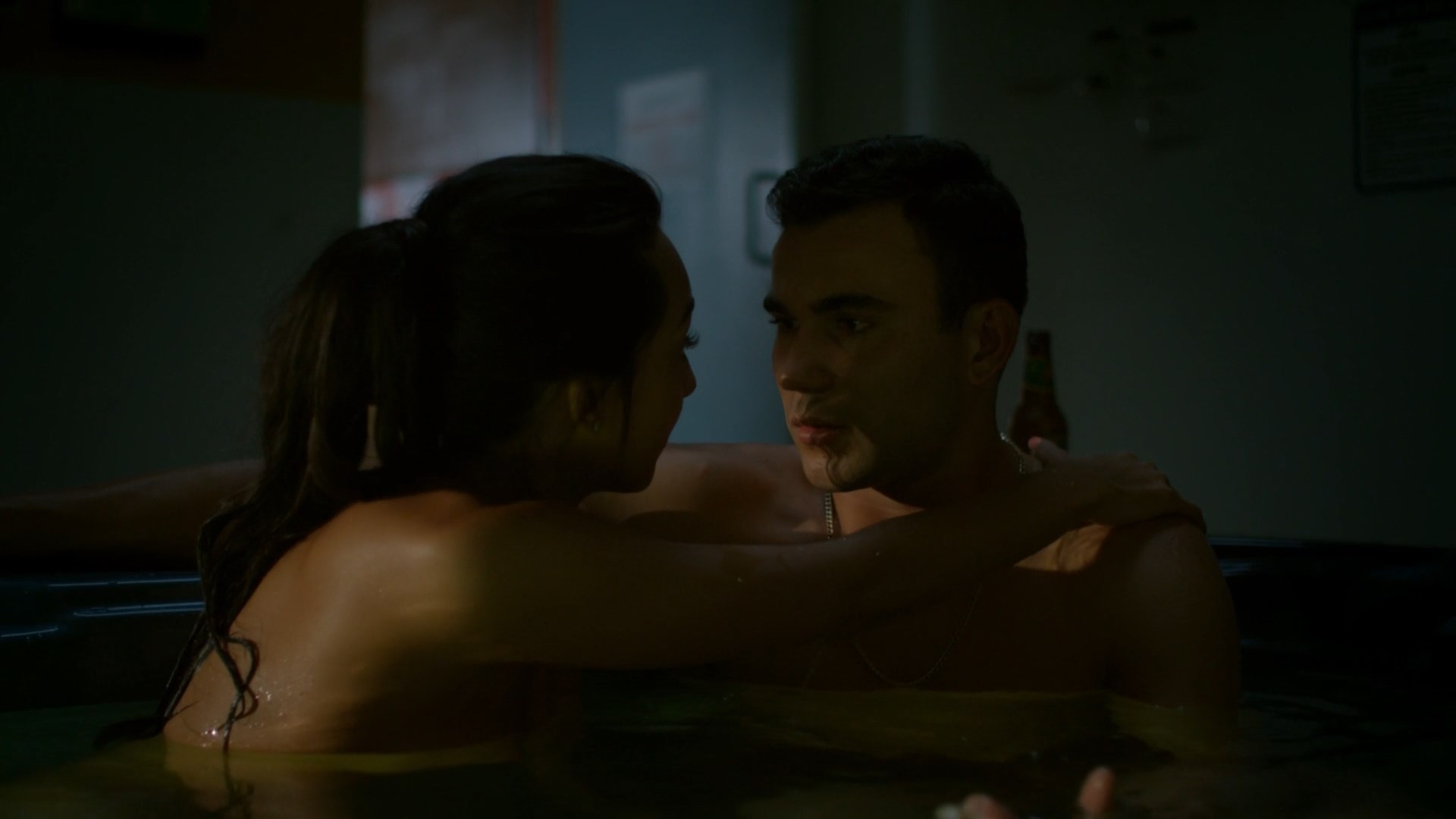 Scarlet Vas nude, Lisa McCune sexy – The Warriors s01e04 (2017)