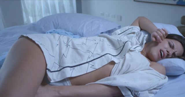 Lazuli Barbosa nude, Bella Camero nude – Toucan Back it Up Music Video (2015)