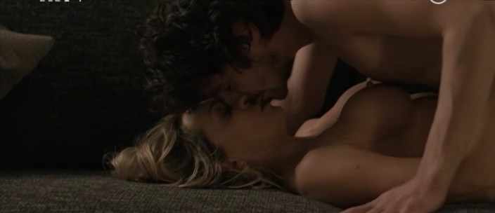 Nela Kocis nude, Mila Elegovic sexy – Zagreb Cappuccino (2014)
