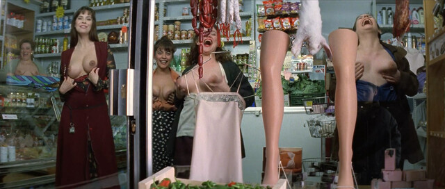 Mathilda May nude, Laura Mana nude – La teta y la luna (1994)