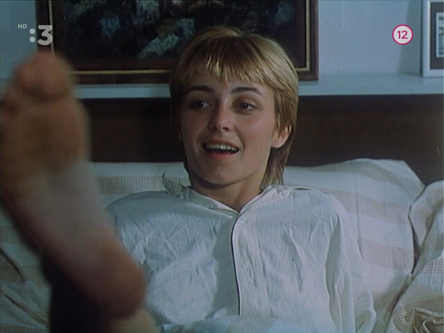 Veronika Zilkova nude, Ingrid Timkova nude, etc. – Skus ma objat (1991)