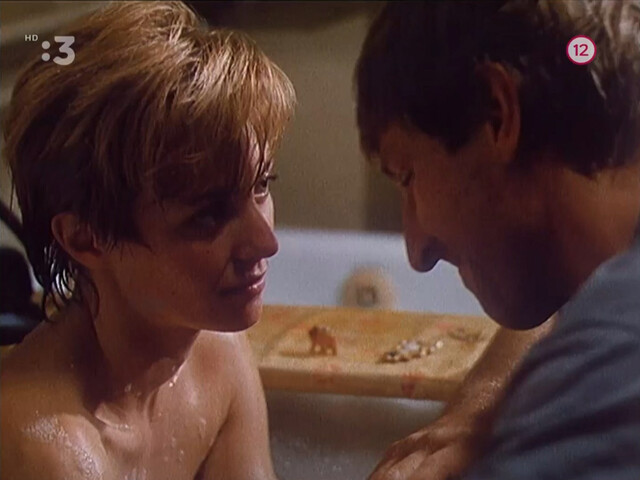Veronika Zilkova nude, Ingrid Timkova nude, etc. – Skus ma objat (1991)
