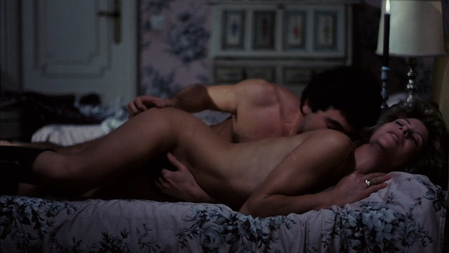 Vanessa Hidalgo nude, Helga Line nude, etc. – Black Candles (Los ritos sexuales del diablo) (1982)
