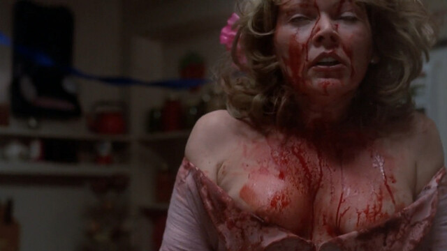 Susan Tyrrell nude, Julia Duffy nude – Butcher, Baker, Nightmare Maker (1982)
