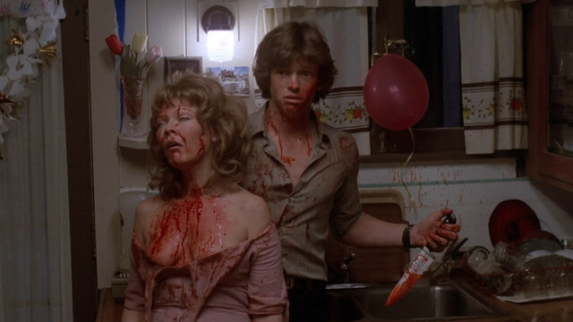 Susan Tyrrell nude, Julia Duffy nude – Butcher, Baker, Nightmare Maker (1982)