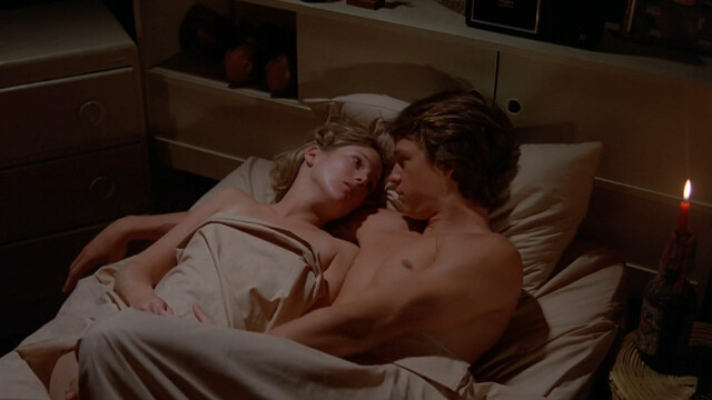Susan Tyrrell nude, Julia Duffy nude – Butcher, Baker, Nightmare Maker (1982)